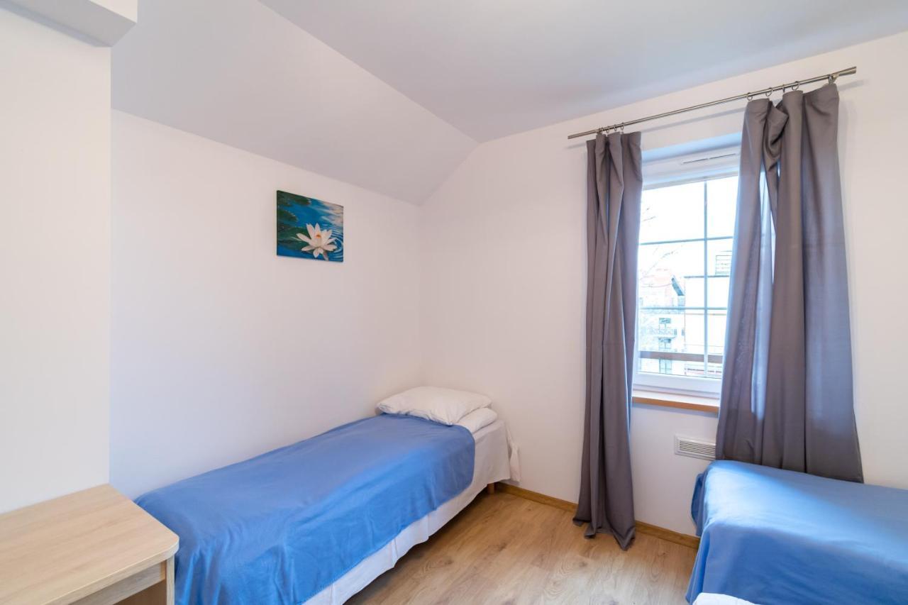 Apartamenty Vasco Da Gama- Blisko Plazy Рови Екстер'єр фото