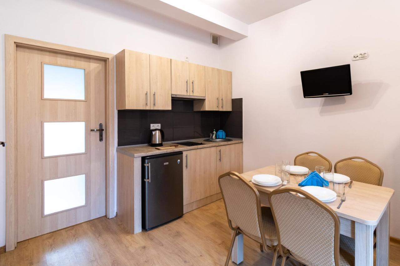 Apartamenty Vasco Da Gama- Blisko Plazy Рови Екстер'єр фото