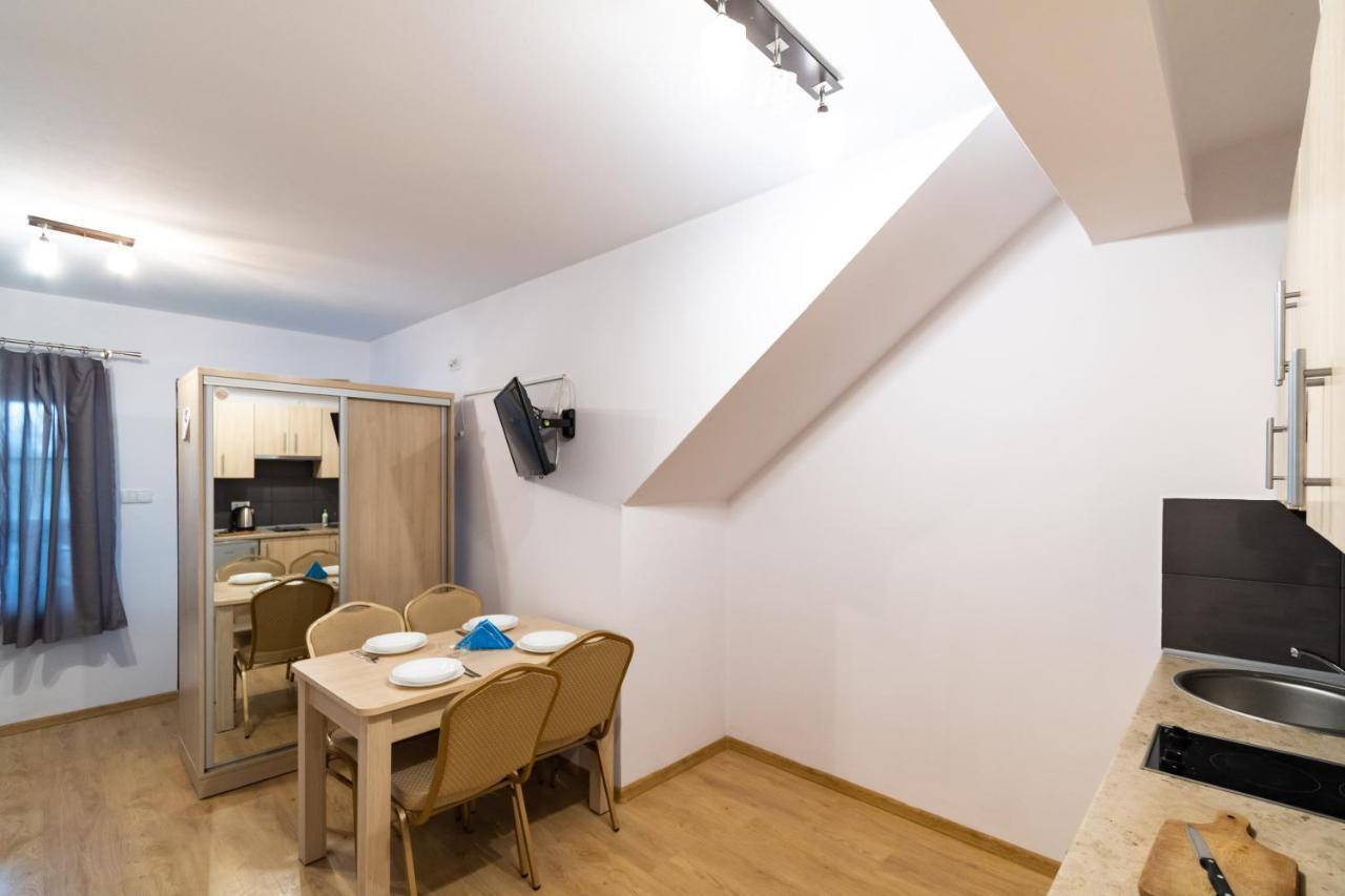 Apartamenty Vasco Da Gama- Blisko Plazy Рови Екстер'єр фото